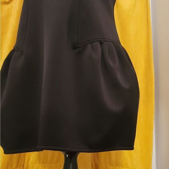 Little Black Scuba Dress - NWT - Maurizio Mykonos. - Picture 5 of 10